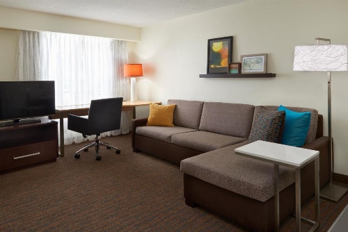 Residence Inn by Marriott Toronto Airport image 1