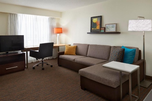 Residence Inn by Marriott Toronto Airport image 7